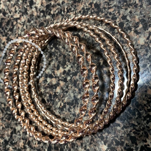 Accessories - Gold bracelets